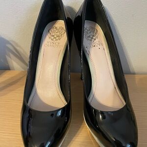 Vince Camuto Black/Teal Women's Pumps